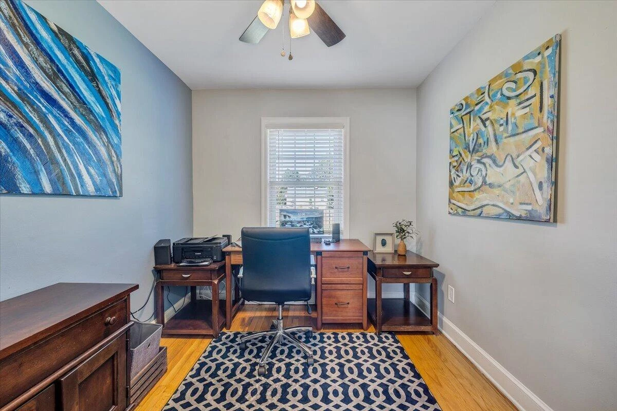 2604 Vancouver DR NW - Photo 24