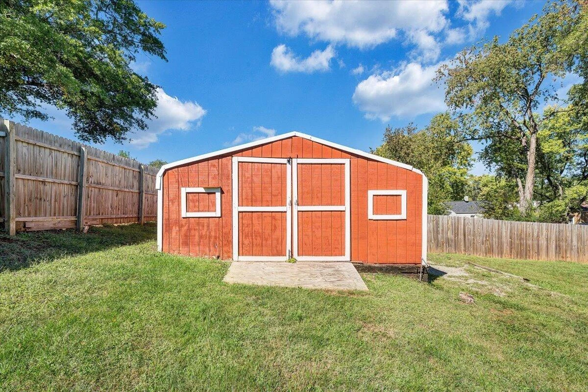 2604 Vancouver DR NW - Photo 34