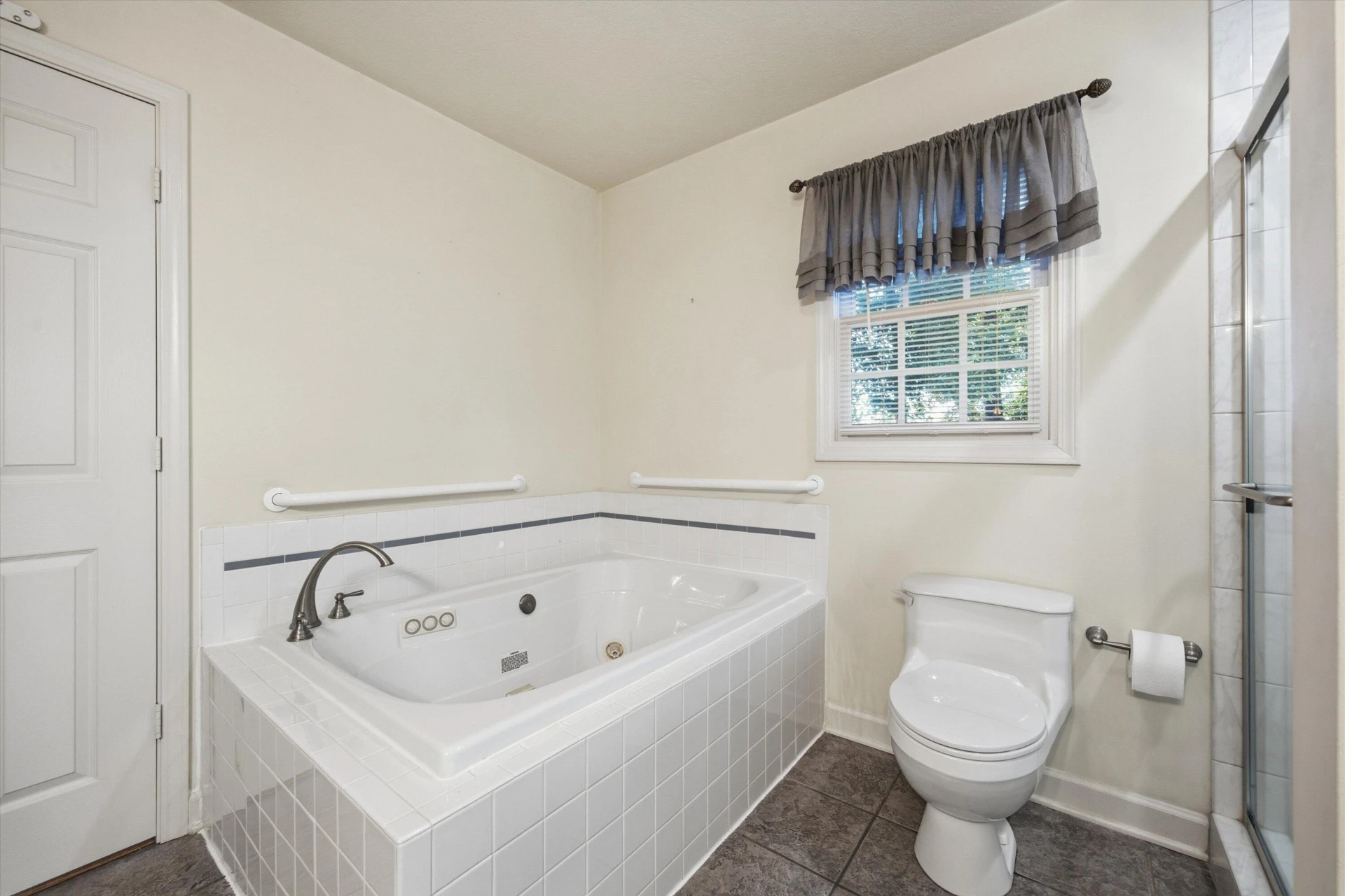 2636 Nester RD - Photo 33