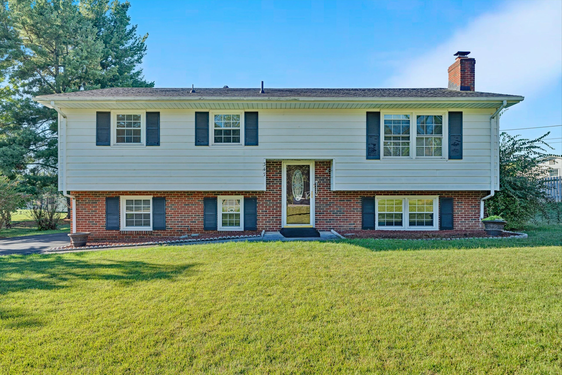 347 Howard DR