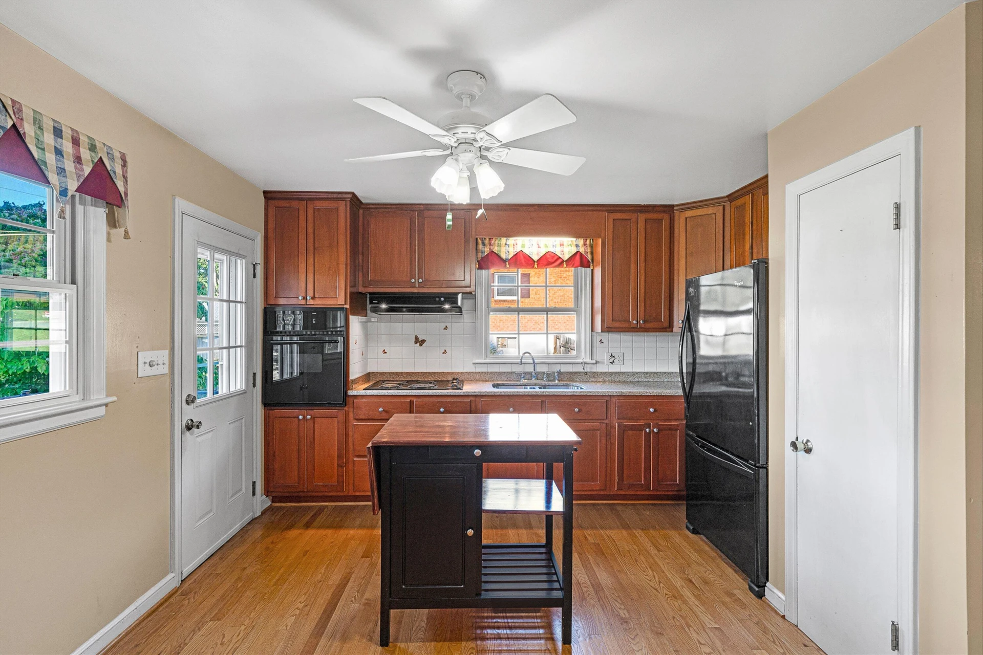 347 Howard DR - Photo 8