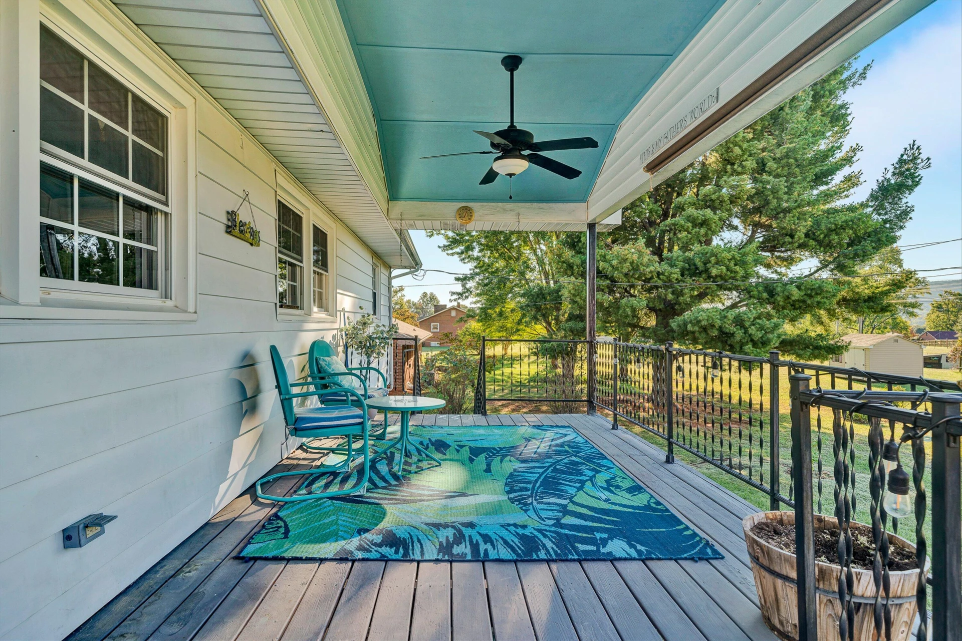 347 Howard DR - Photo 24