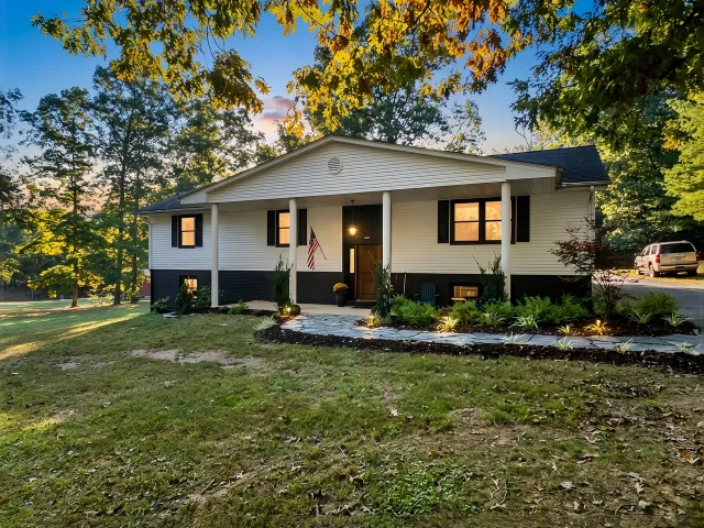 3863 Fox Hollow RD