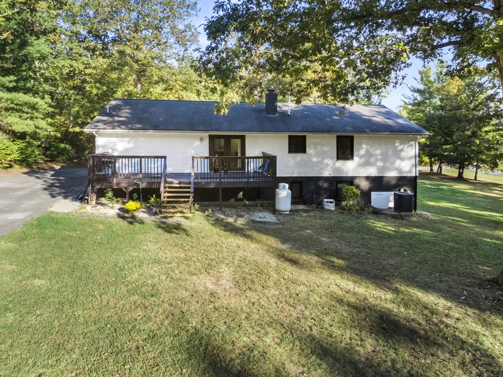 3863 Fox Hollow RD - Photo 46
