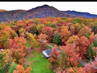 3863 Fox Hollow RD - Photo 2