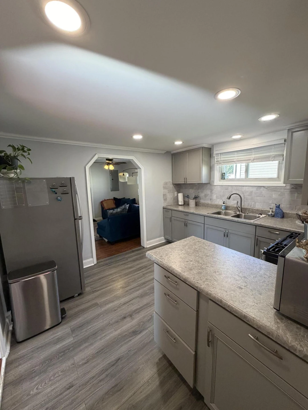 218 Franklin AVE - Photo 5
