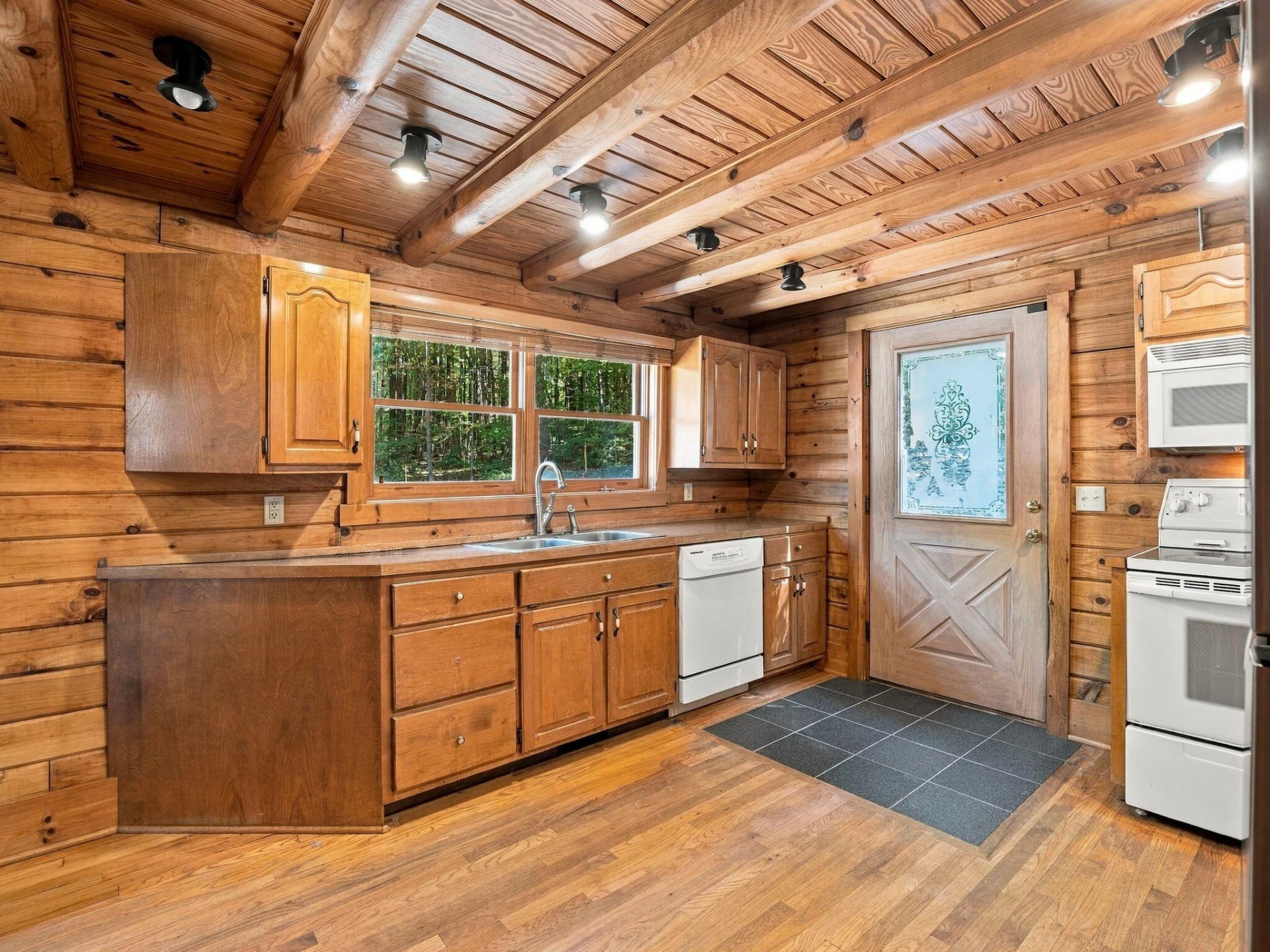 2750 Waidsboro RD - Photo 11