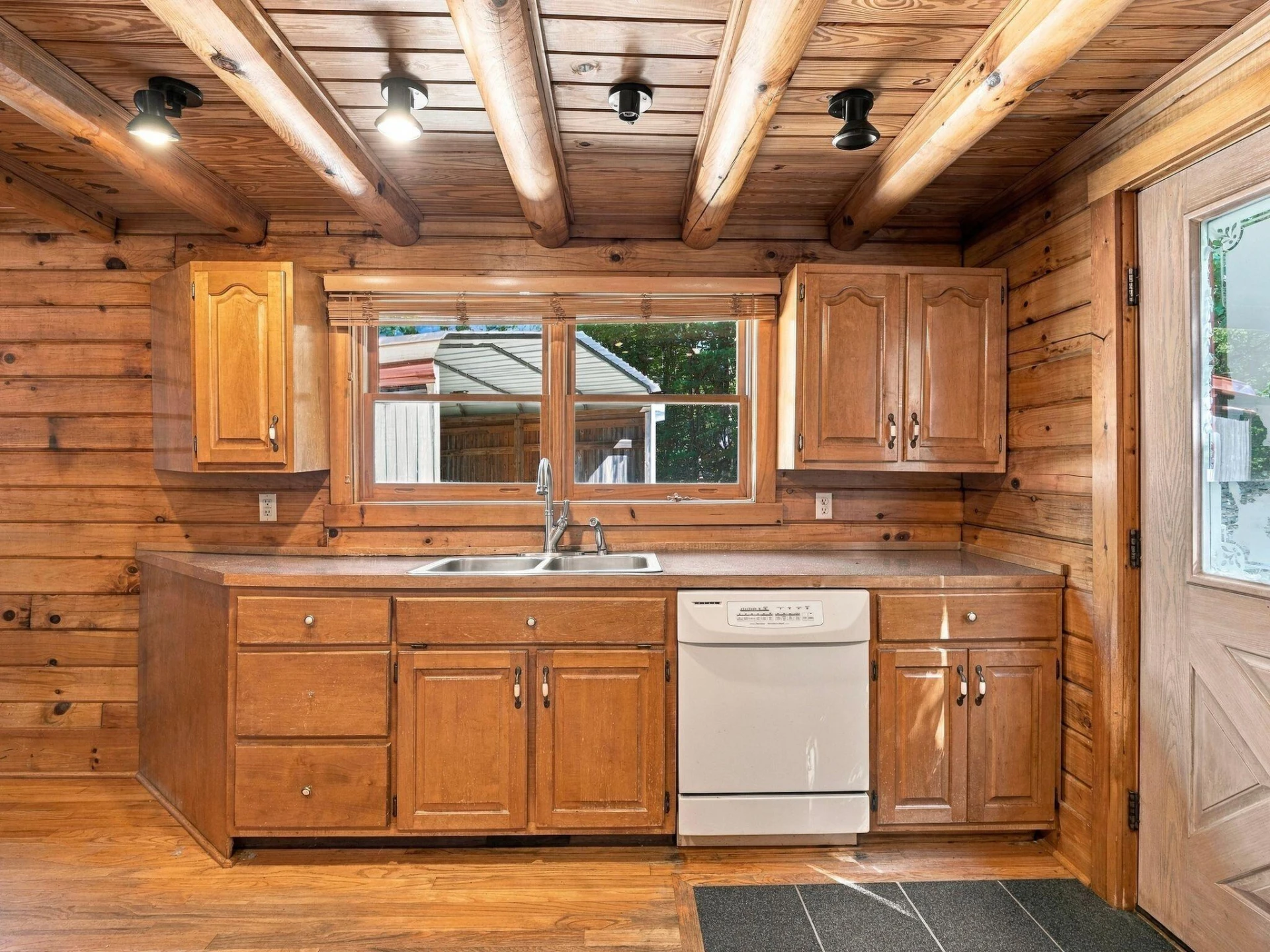 2750 Waidsboro RD - Photo 12