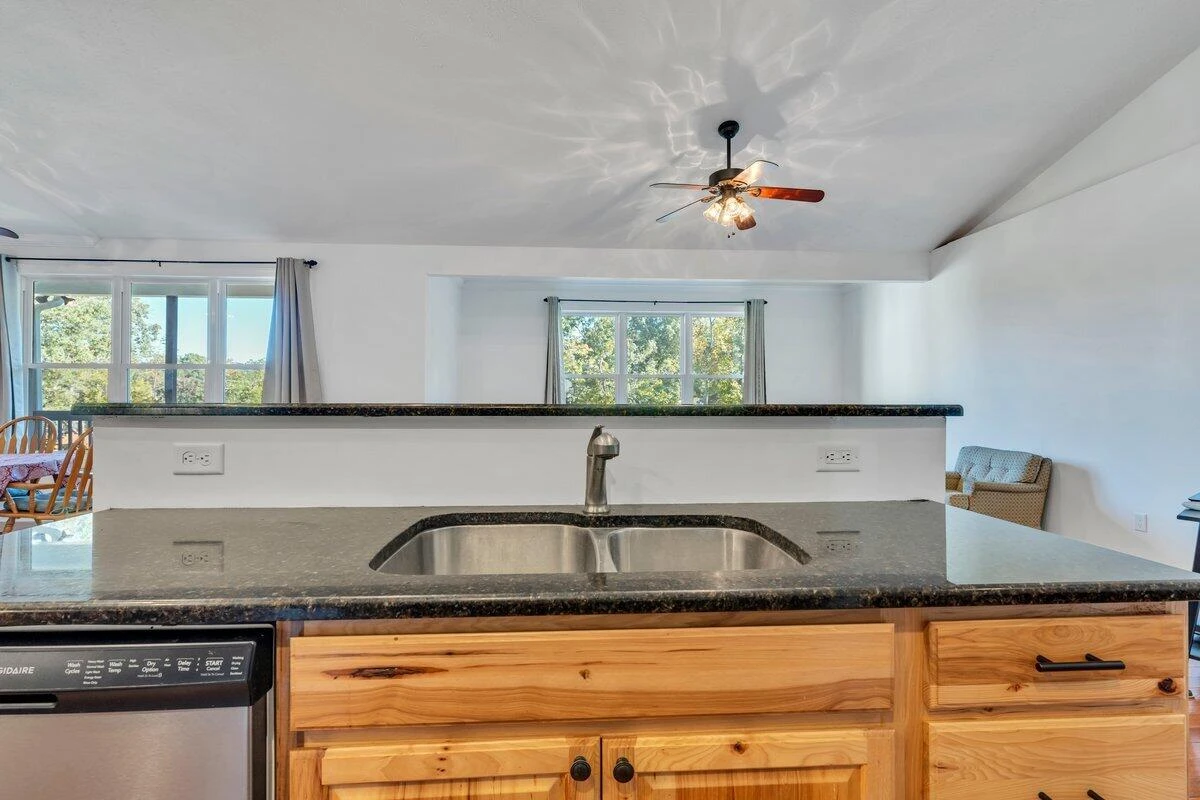 1280 Wildflower LN - Photo 25
