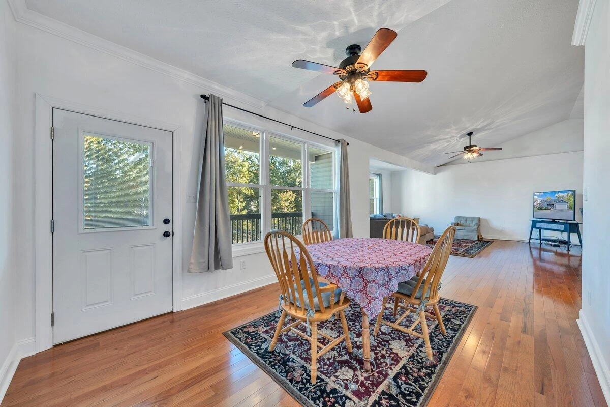 1280 Wildflower LN - Photo 29