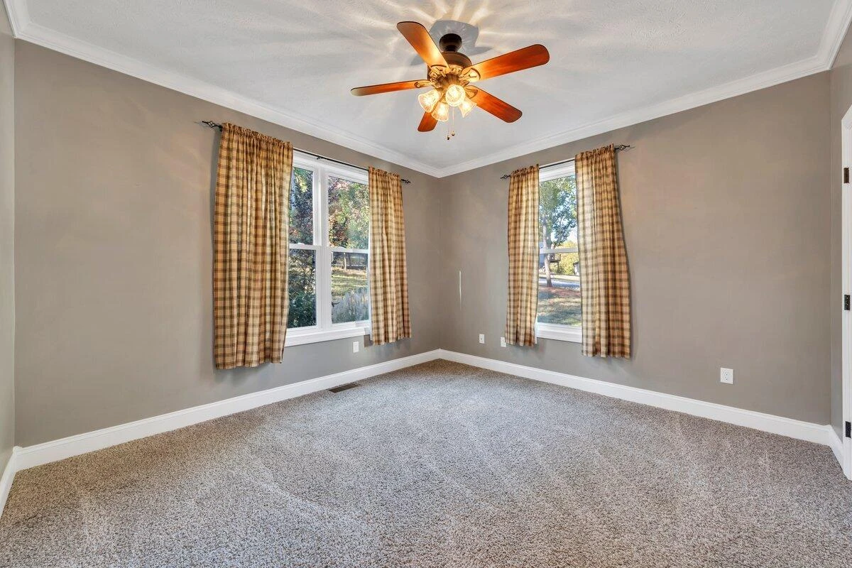 1280 Wildflower LN - Photo 38