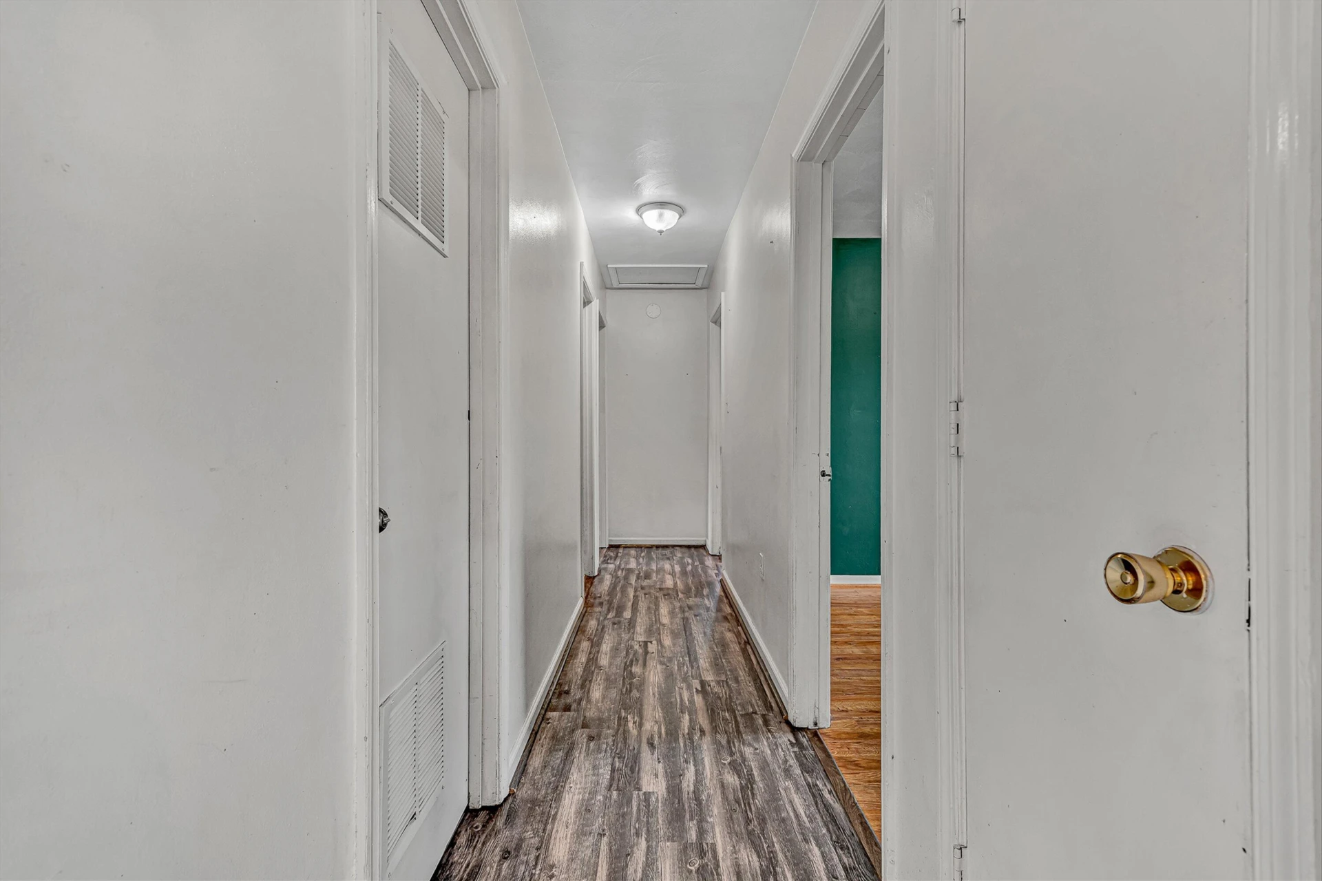592 Stacie DR - Photo 10