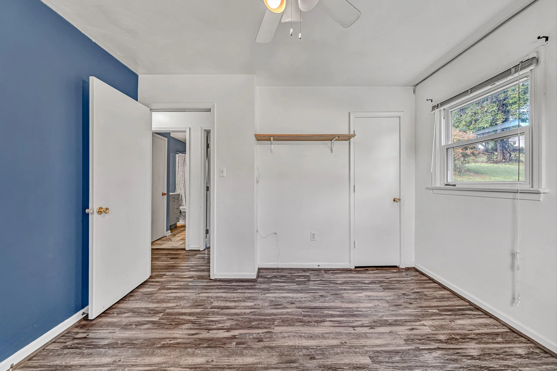 592 Stacie DR - Photo 14