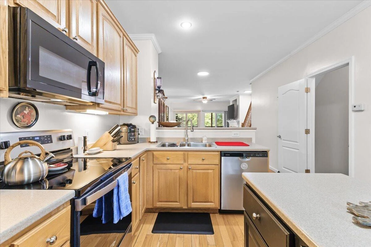 231 Mountain Cove DR ## A-2 - Photo 10