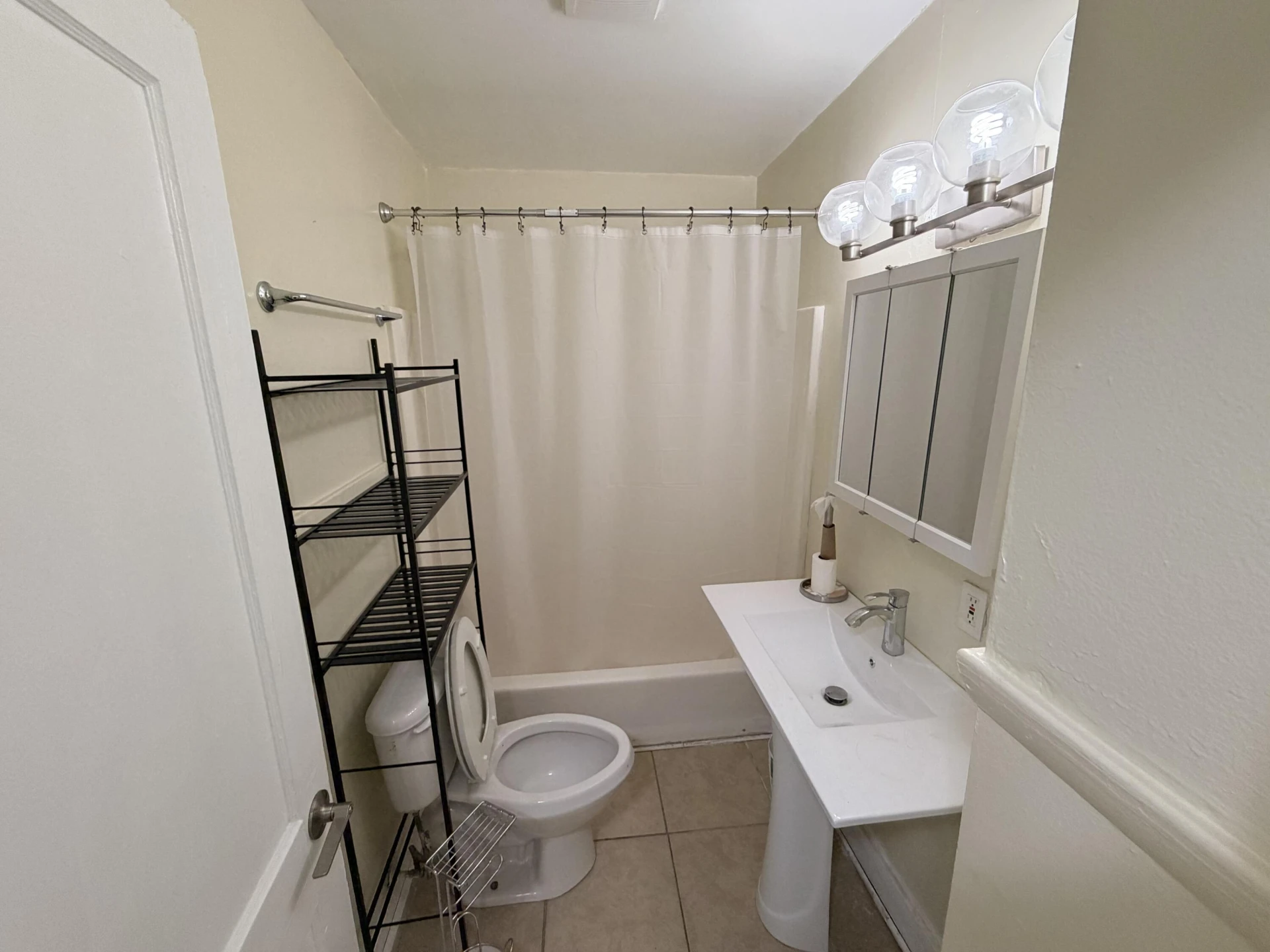 2001 Hanover AVE NW - Photo 18