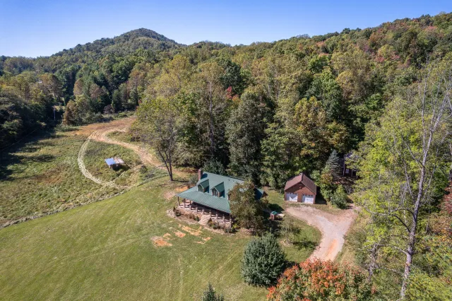 600 Bridgewater LN