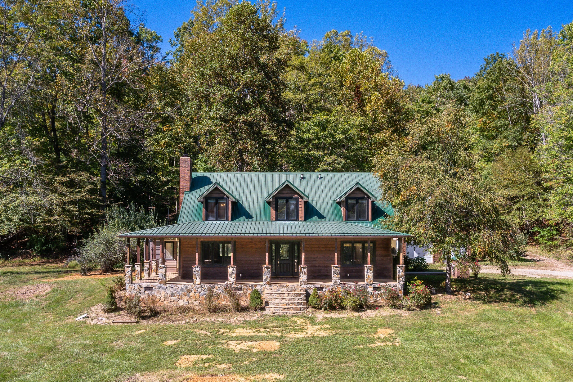 600 Bridgewater LN - Photo 2