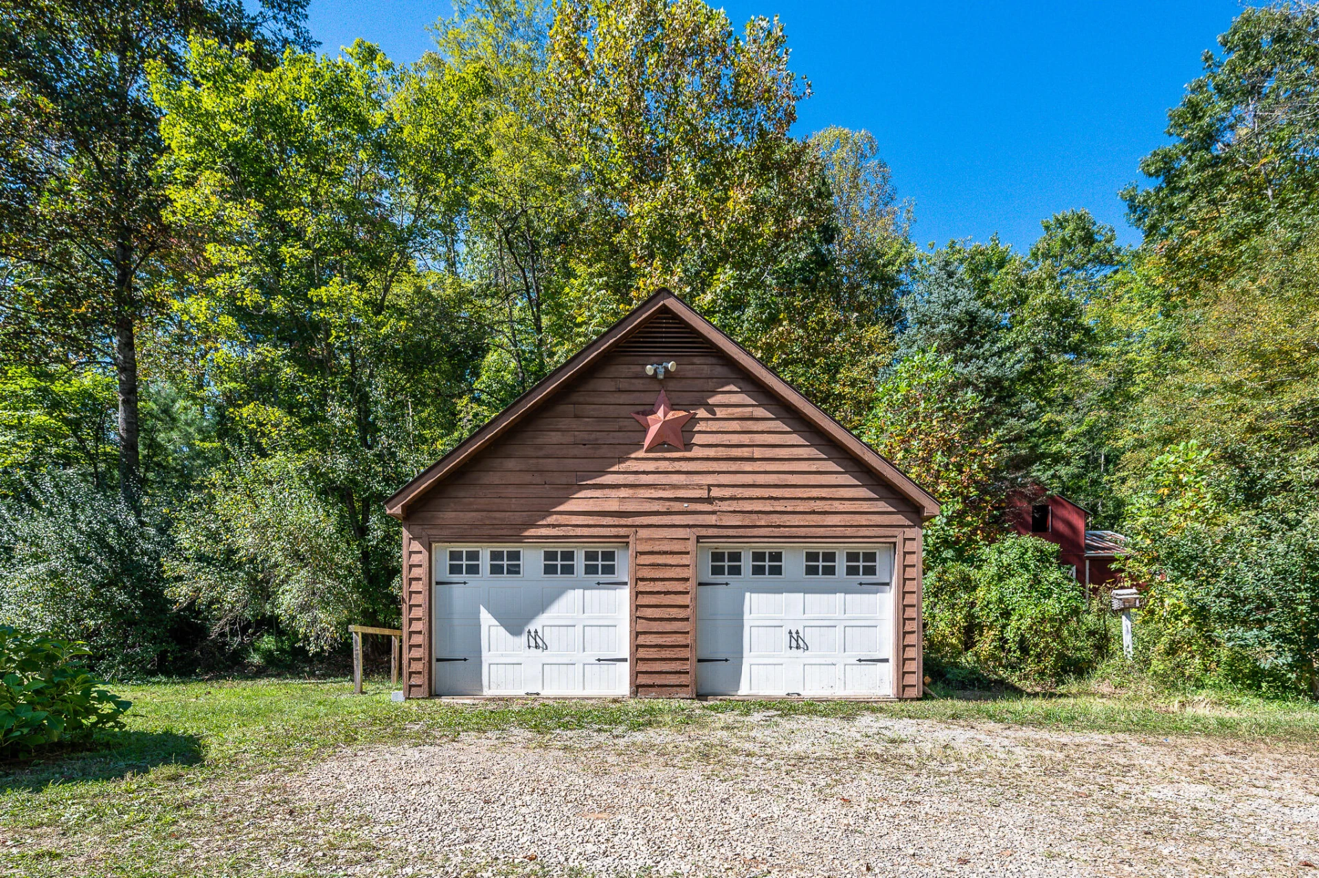 600 Bridgewater LN - Photo 3