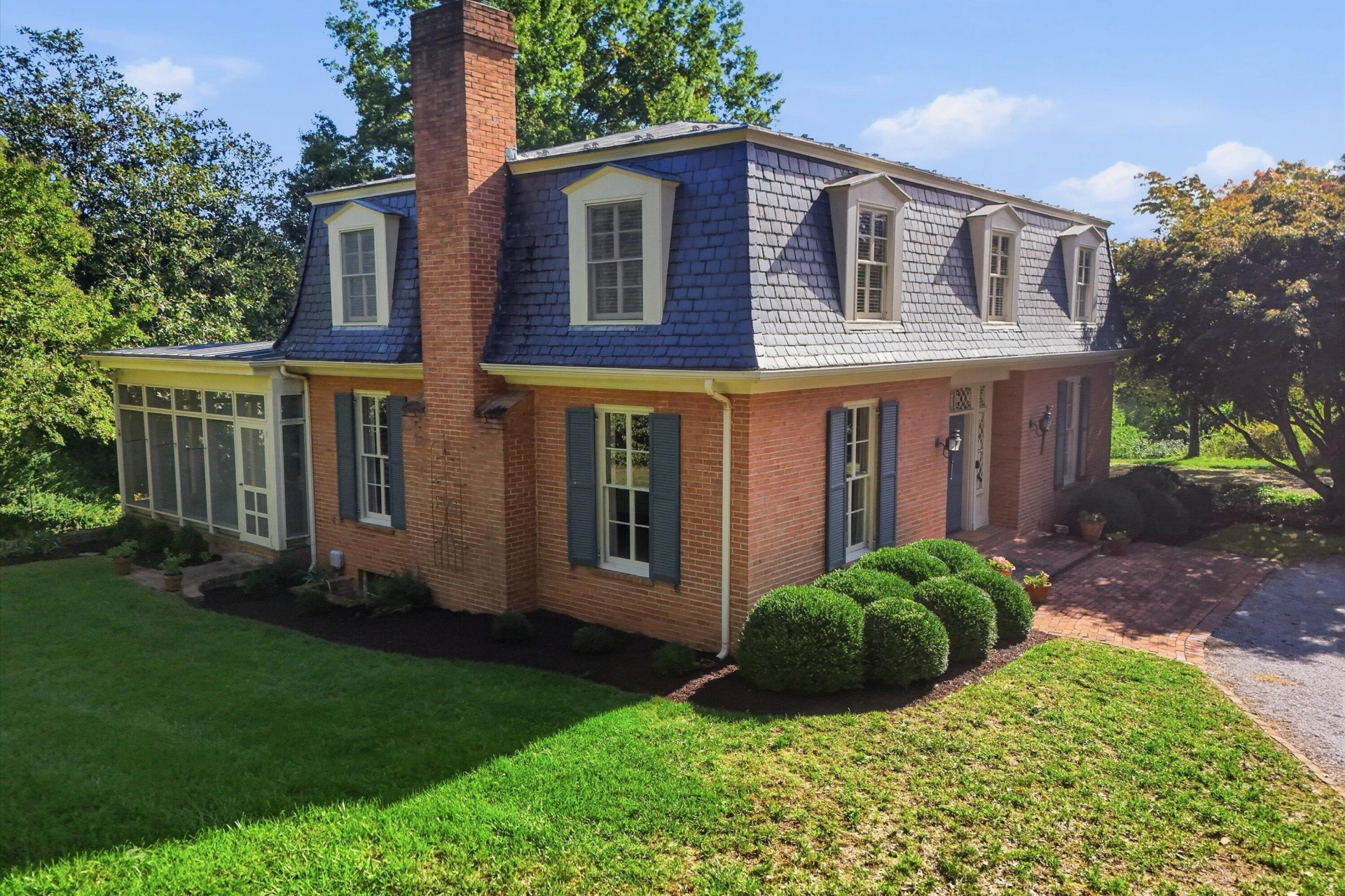 630 Dogwood DR - Photo 6