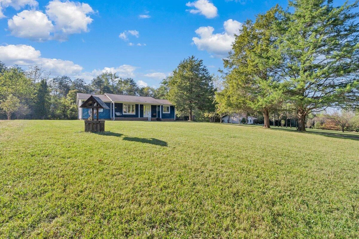 525 Lake Park DR - Photo 8