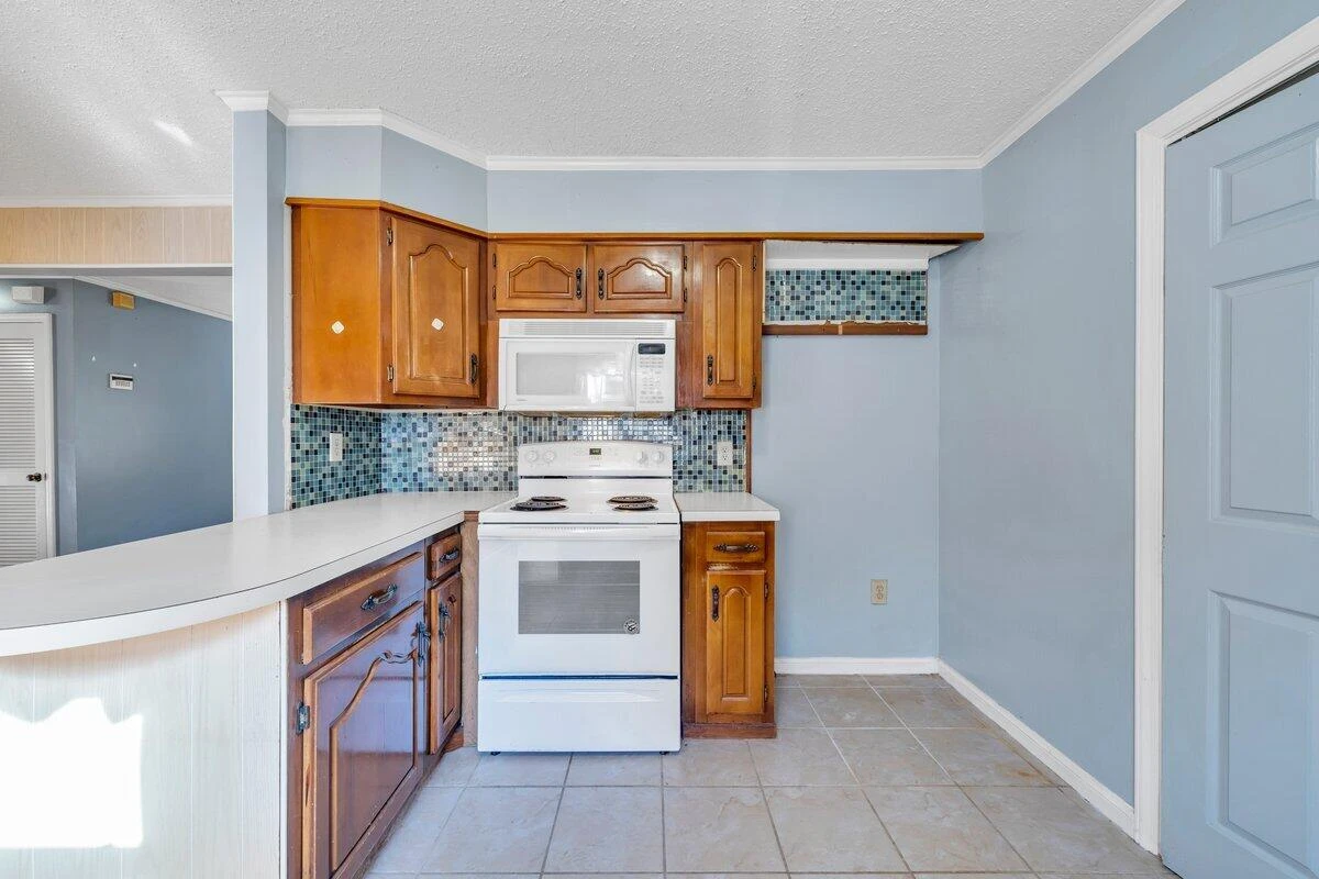 525 Lake Park DR - Photo 15