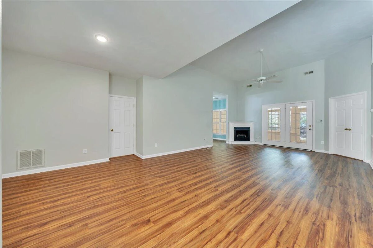 505 Deer Ridge LN - Photo 3