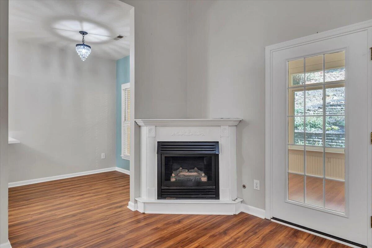 505 Deer Ridge LN - Photo 4