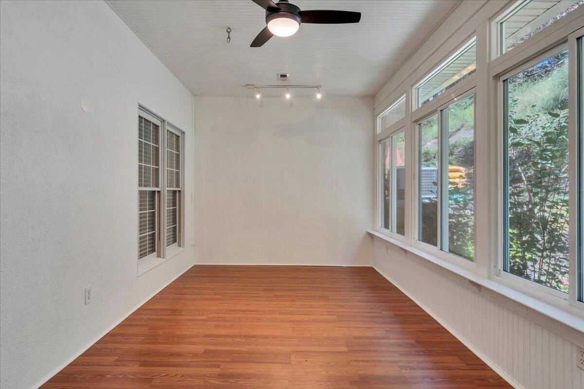 505 Deer Ridge LN - Photo 10