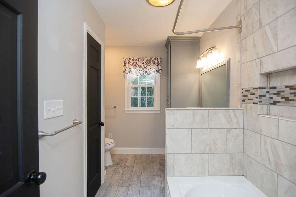 1612 Red Oak LN SW - Photo 17