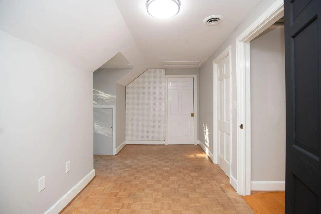 1612 Red Oak LN SW - Photo 29