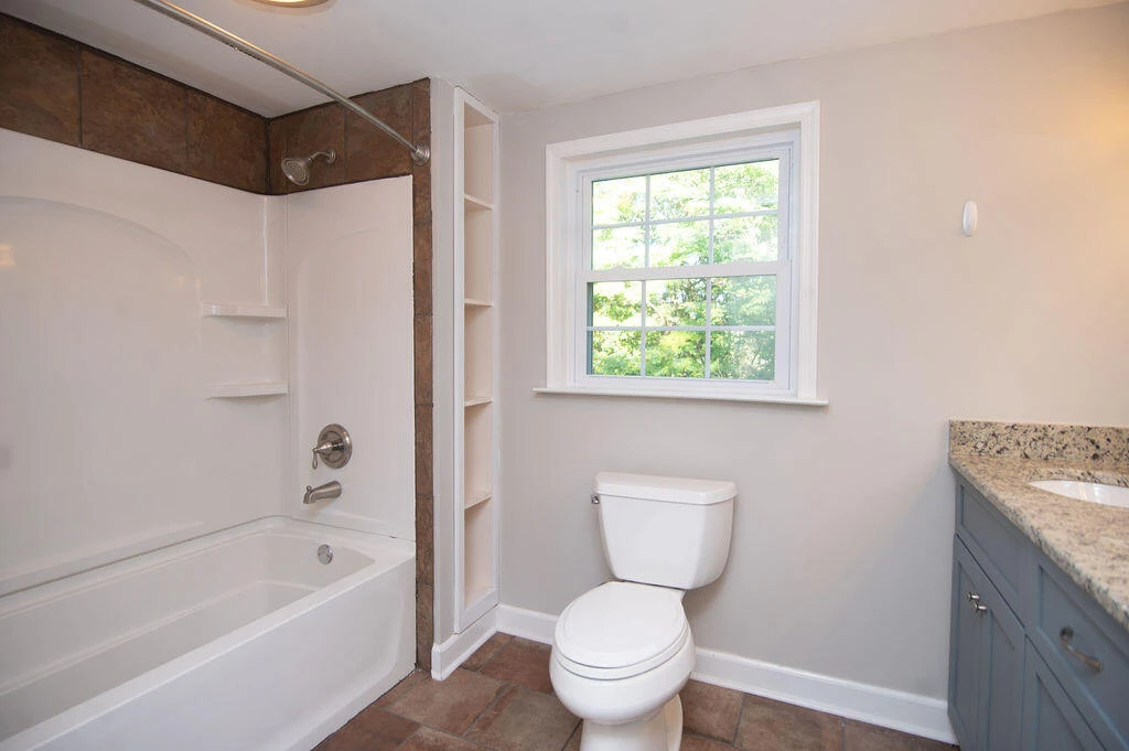 1612 Red Oak LN SW - Photo 34