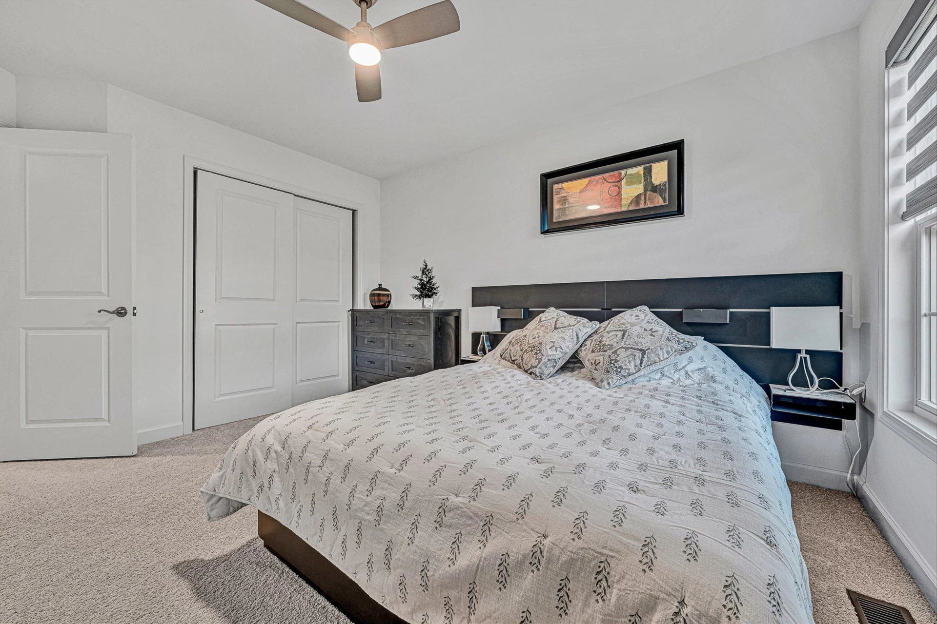 240 Georgia CT NE - Photo 26