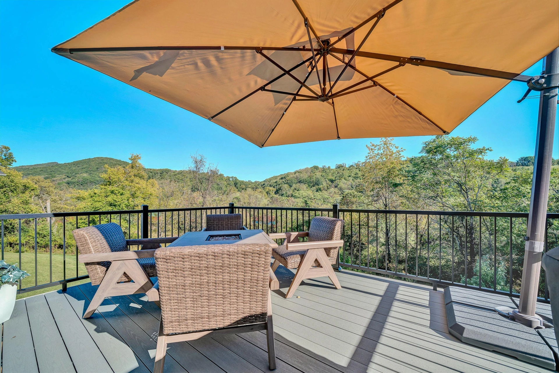 240 Georgia CT NE - Photo 43