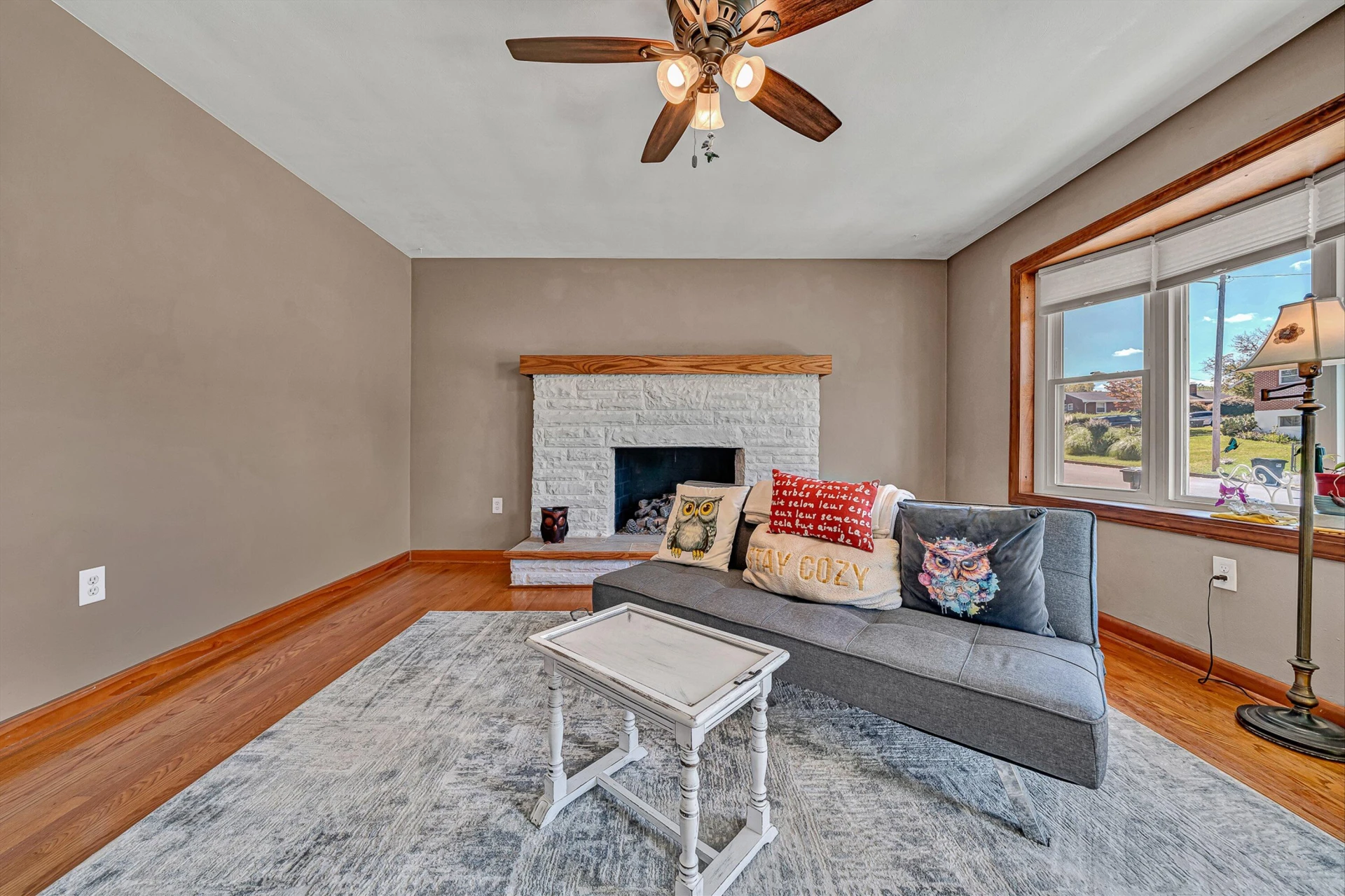 4011 Hazelridge RD NW - Photo 4