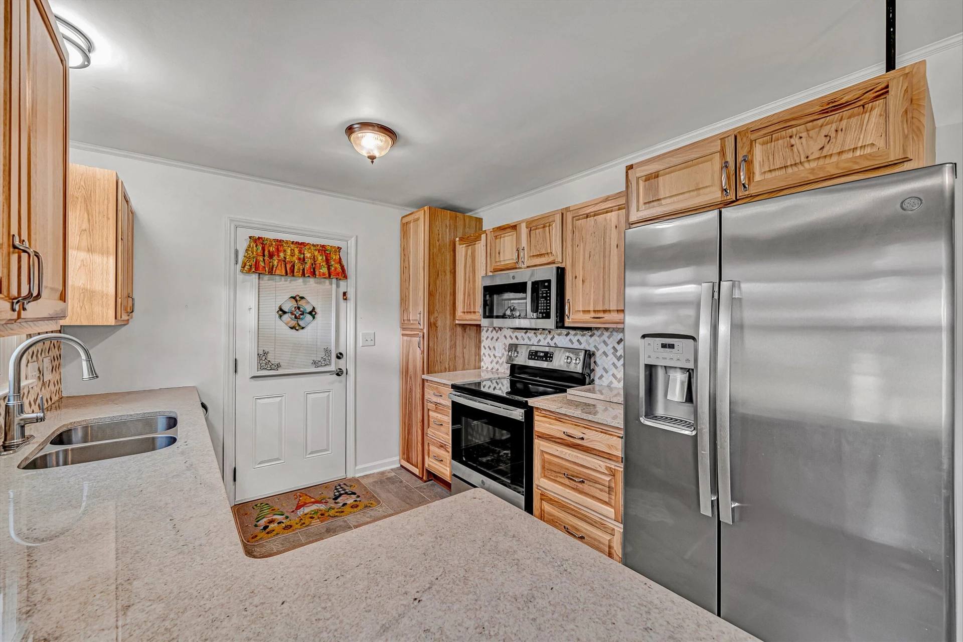 4011 Hazelridge RD NW - Photo 7