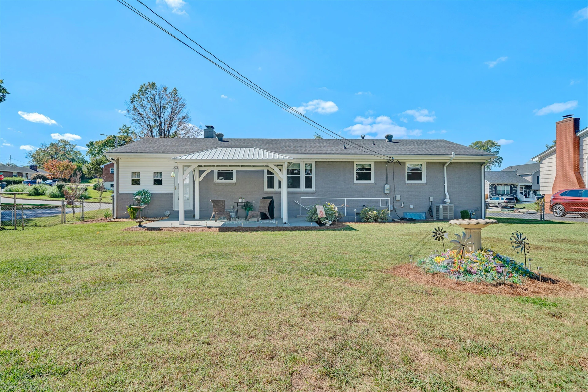 4011 Hazelridge RD NW - Photo 22