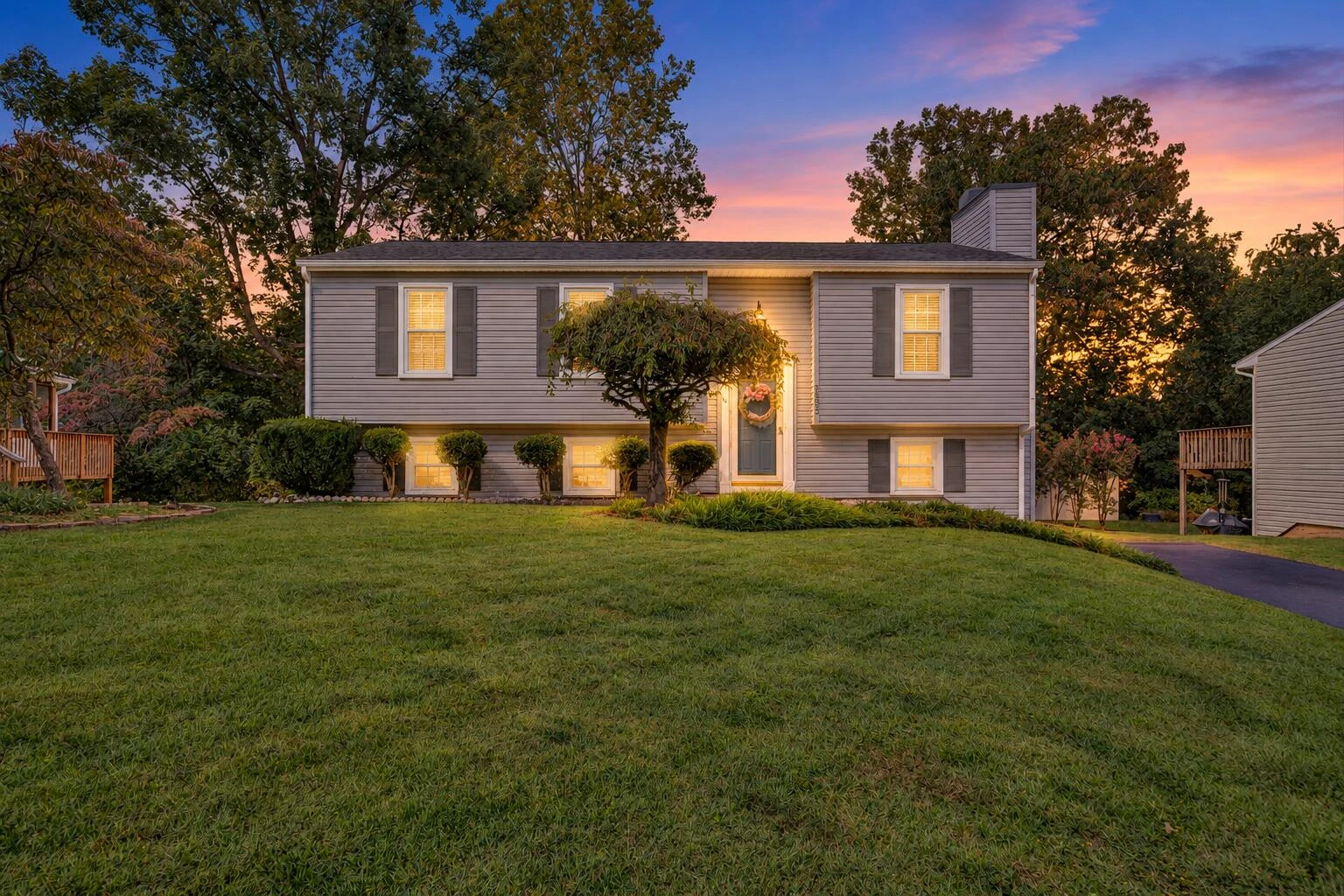 3553 Berryhill DR
