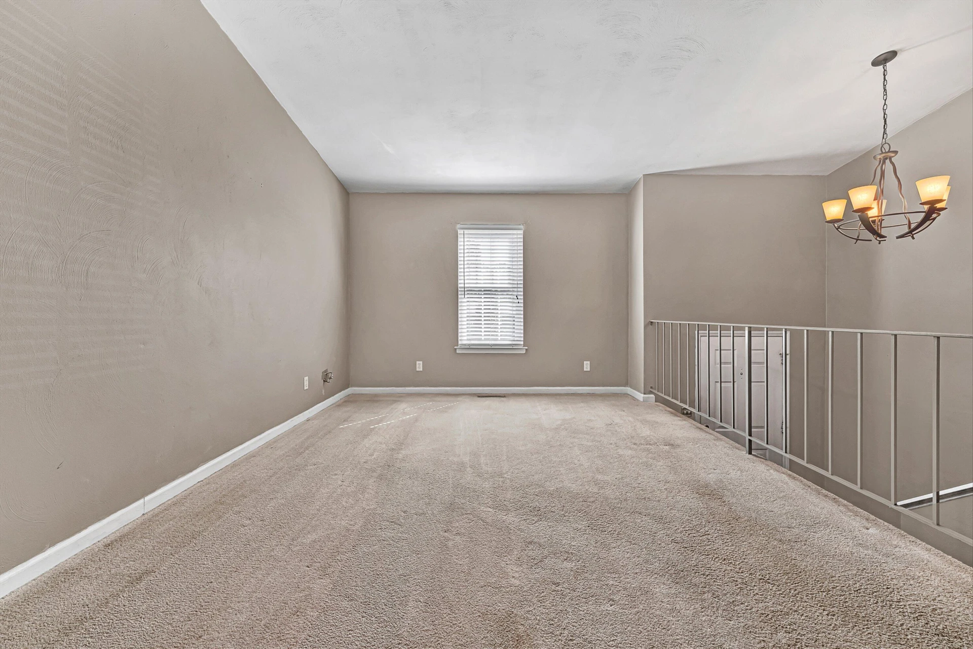 3553 Berryhill DR - Photo 9
