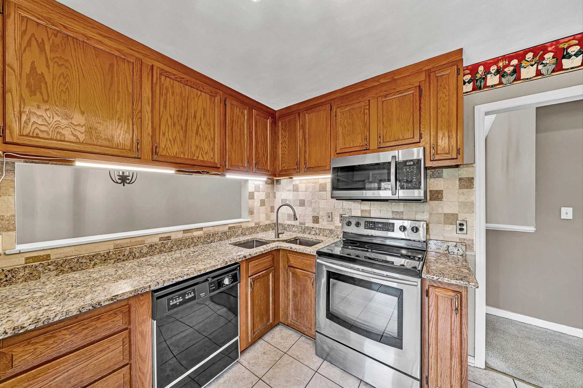 3553 Berryhill DR - Photo 16