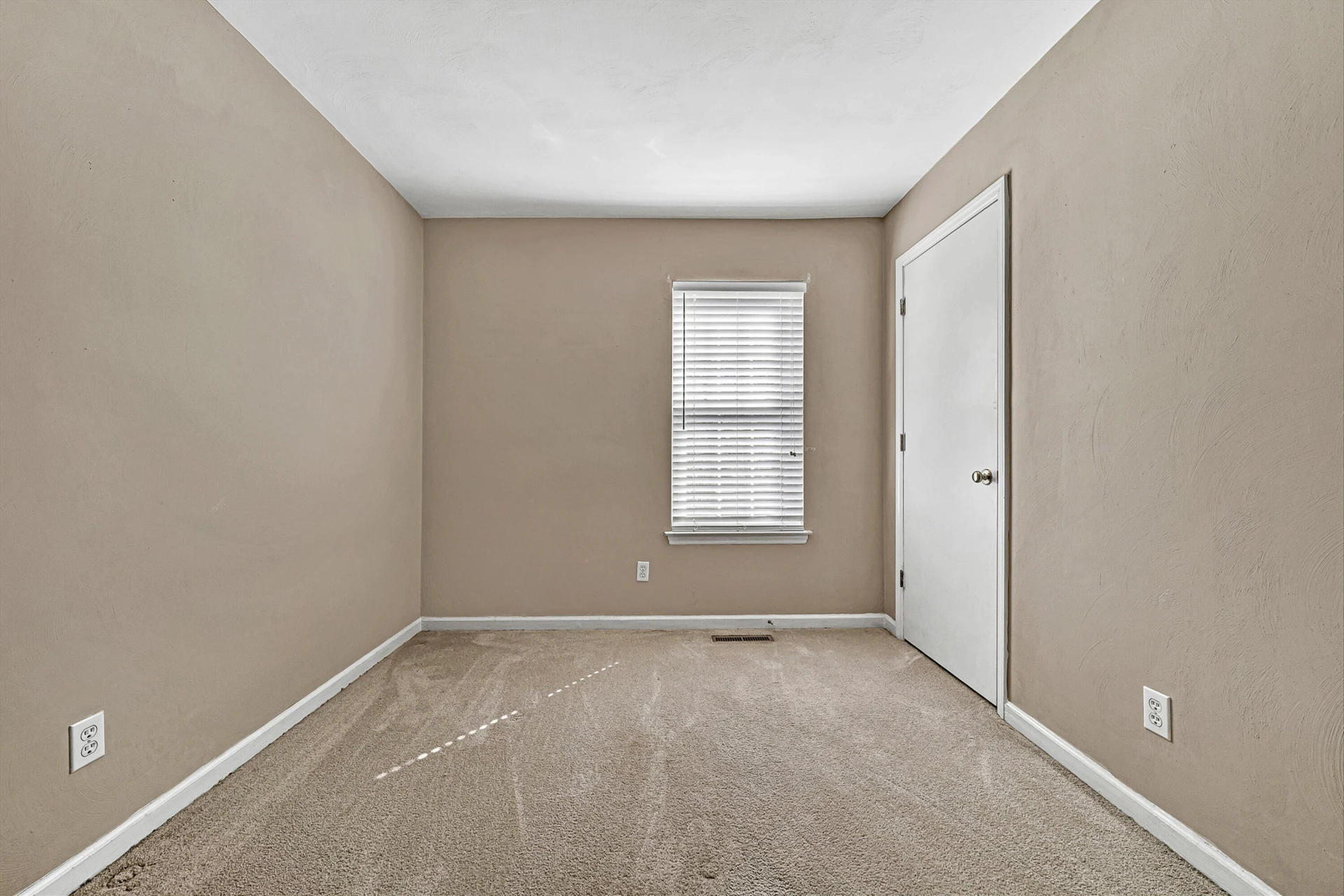 3553 Berryhill DR - Photo 25