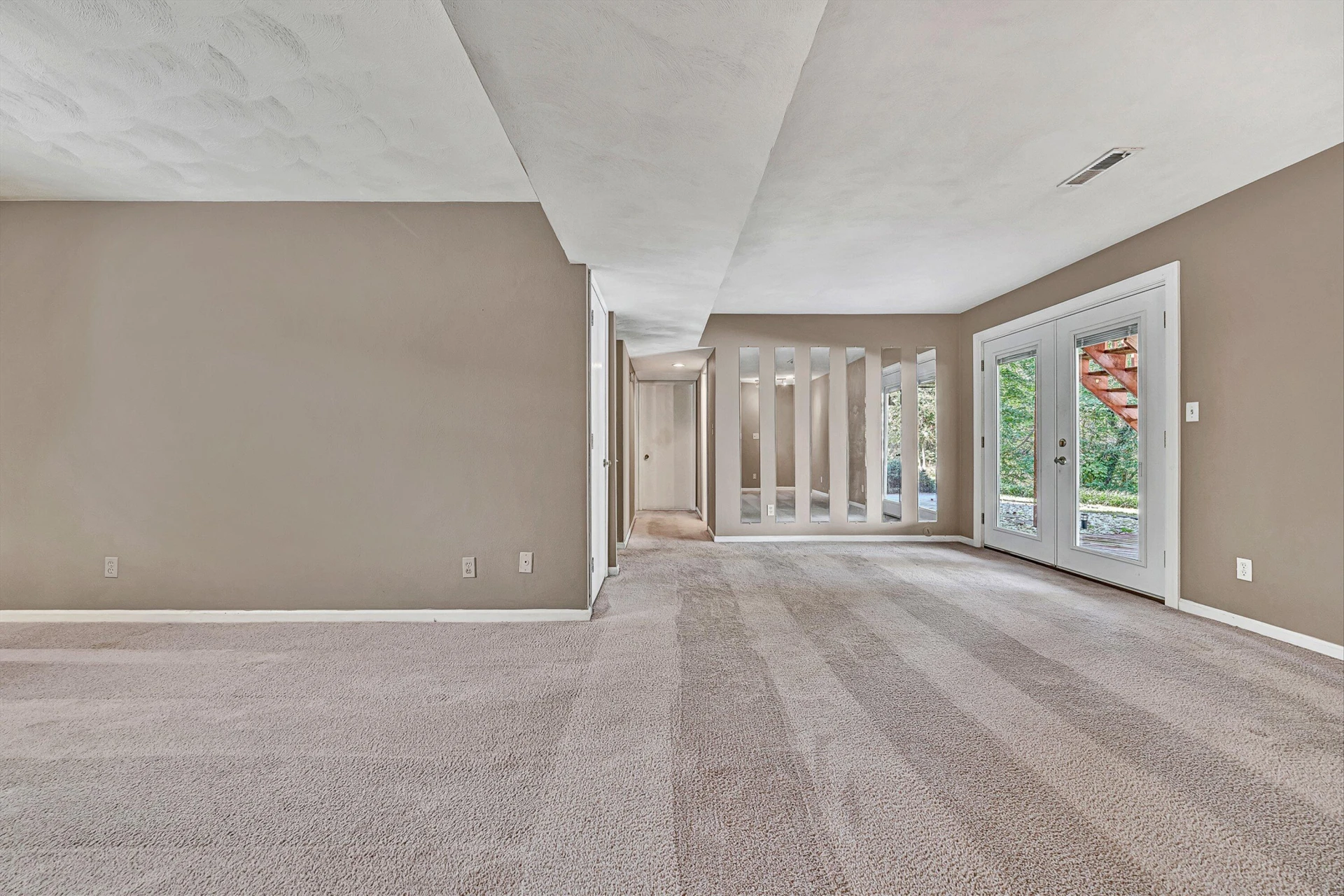 3553 Berryhill DR - Photo 34