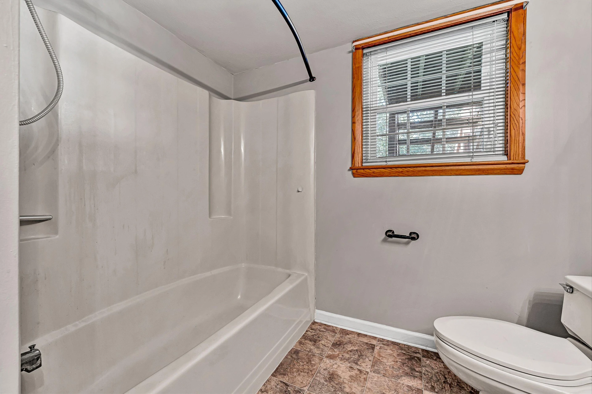 3553 Berryhill DR - Photo 36