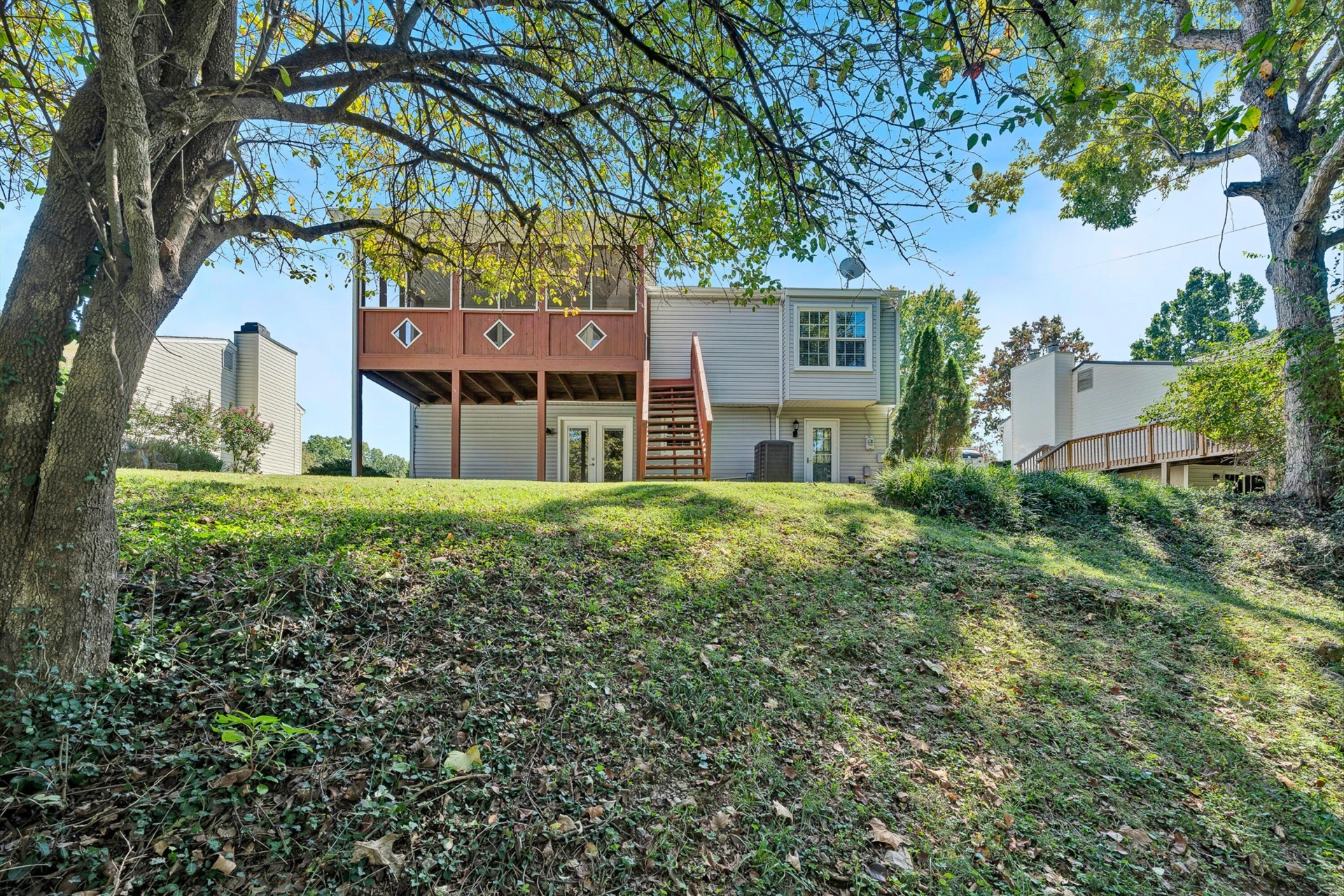 3553 Berryhill DR - Photo 47