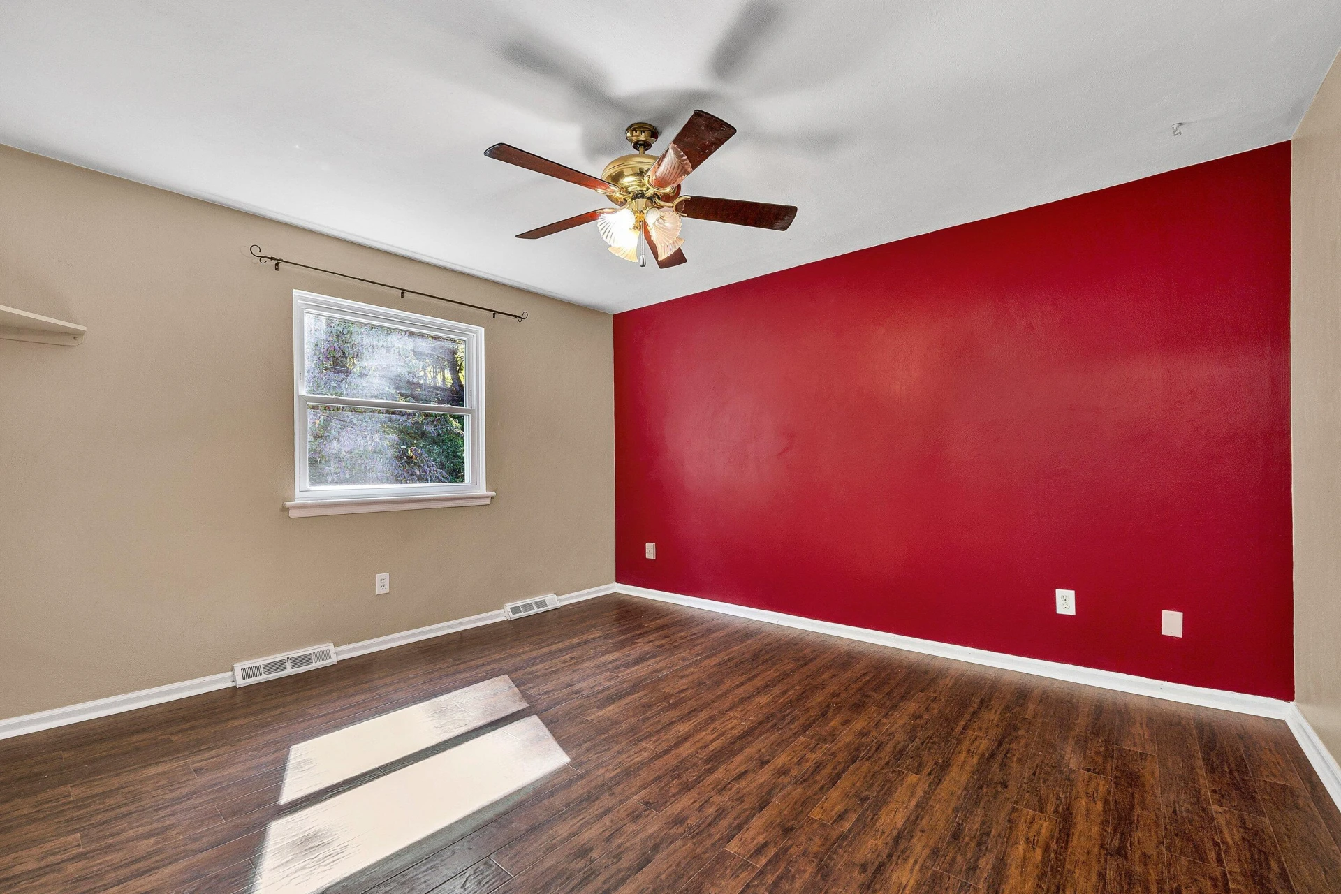 1409 Lori DR - Photo 12