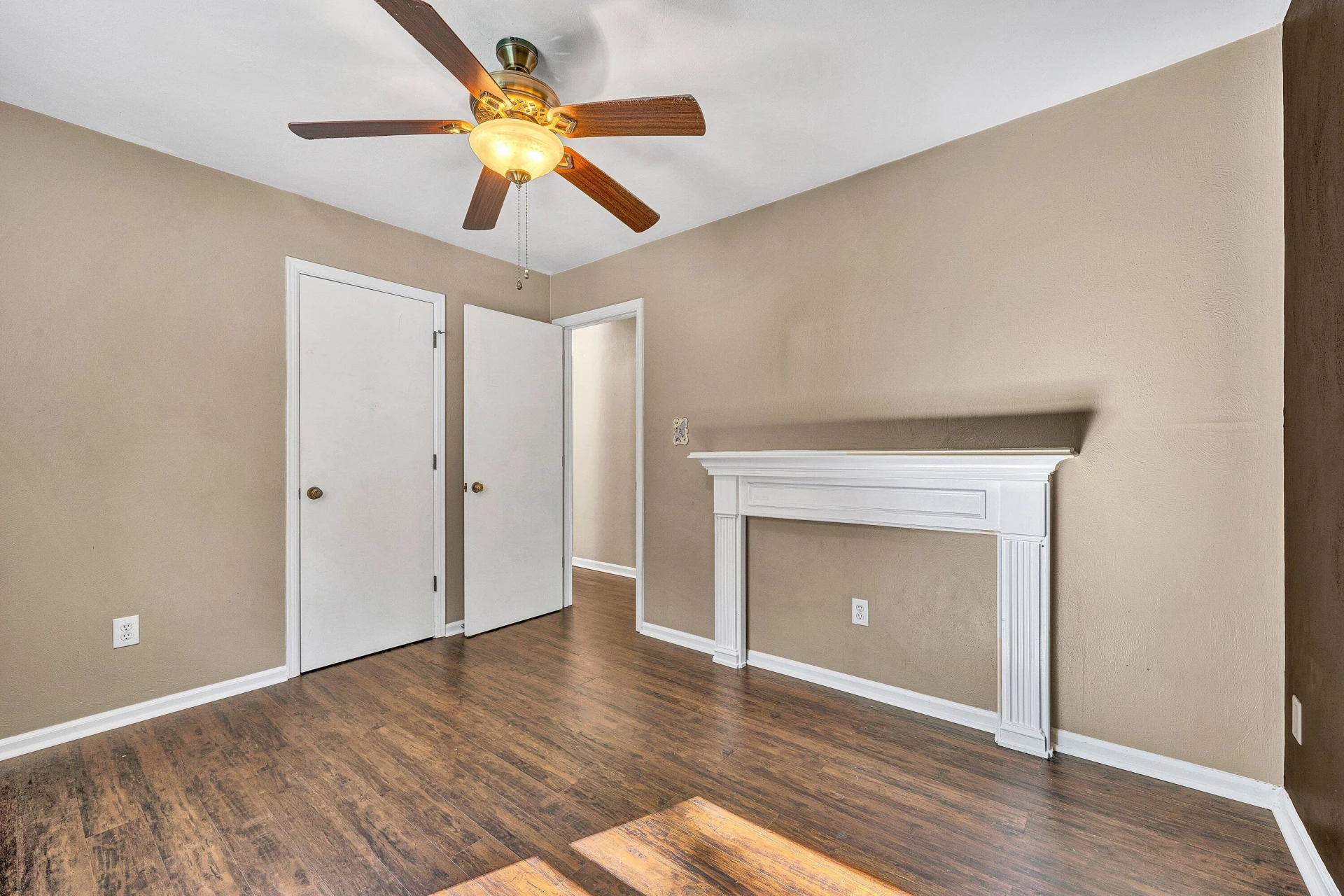 1409 Lori DR - Photo 16