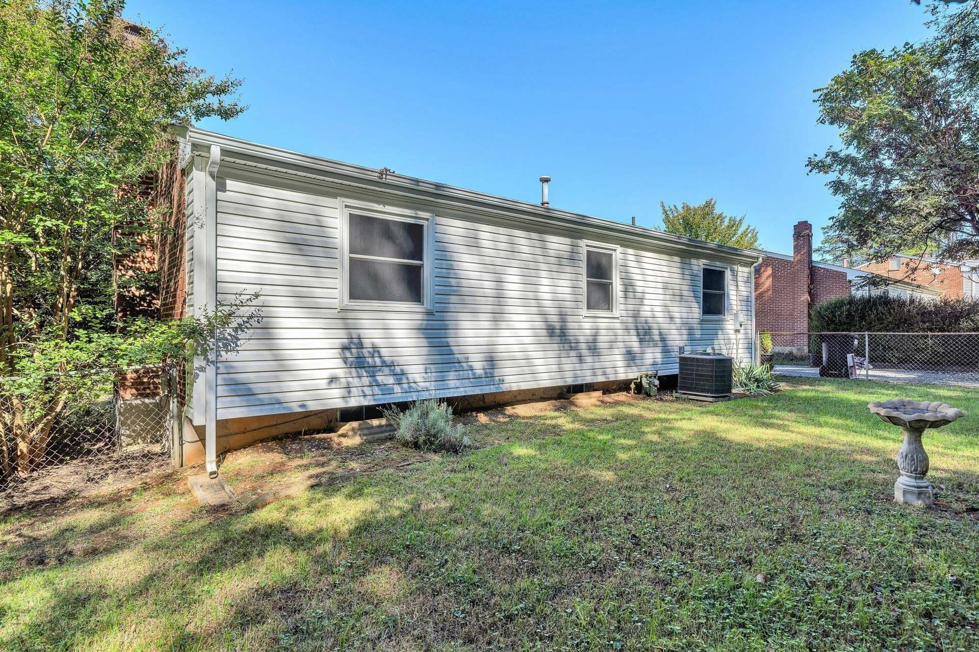 1409 Lori DR - Photo 27