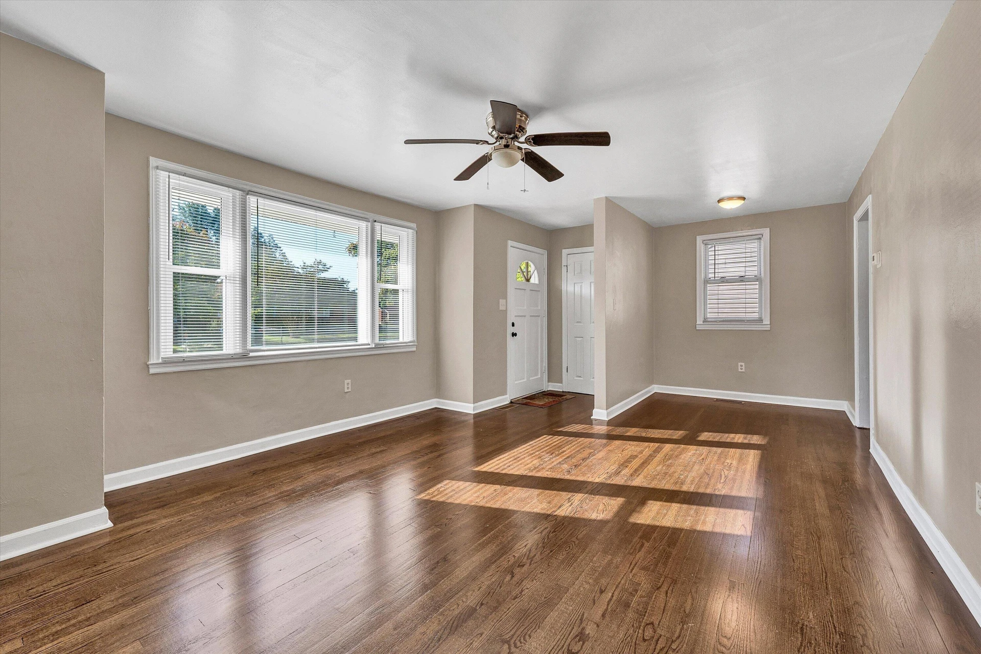 3310 Birchlawn AVE NW - Photo 7
