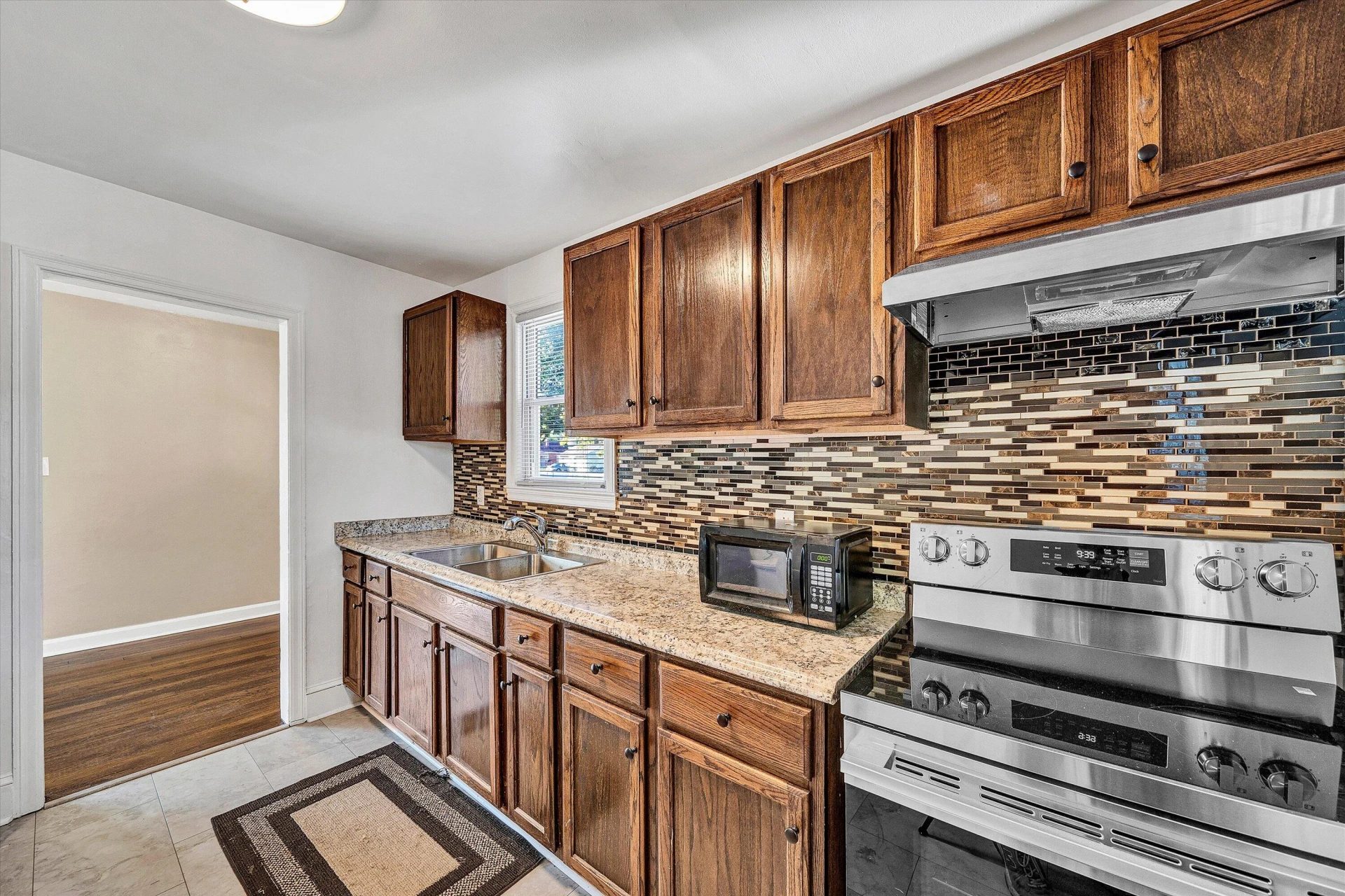 3310 Birchlawn AVE NW - Photo 10