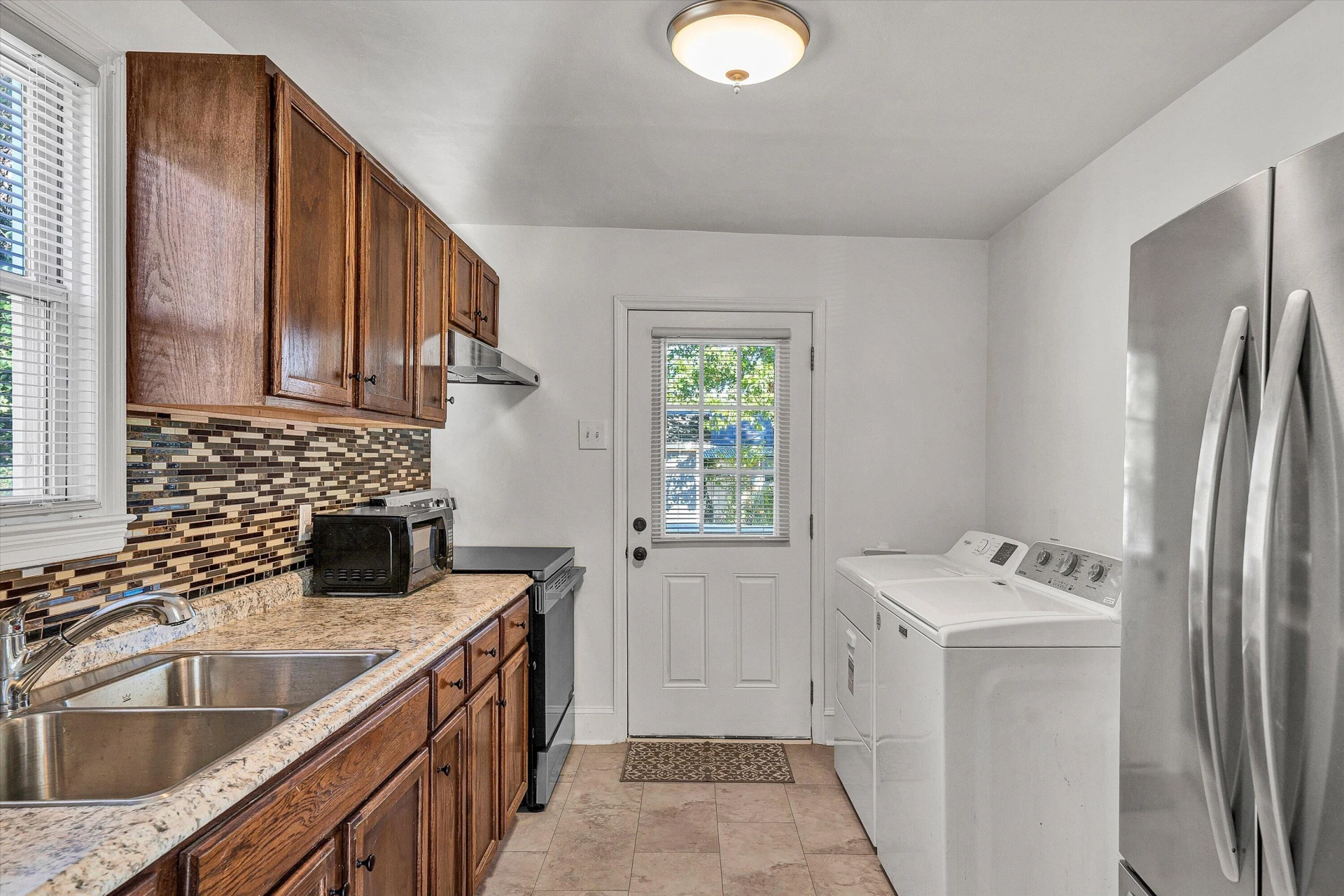 3310 Birchlawn AVE NW - Photo 11