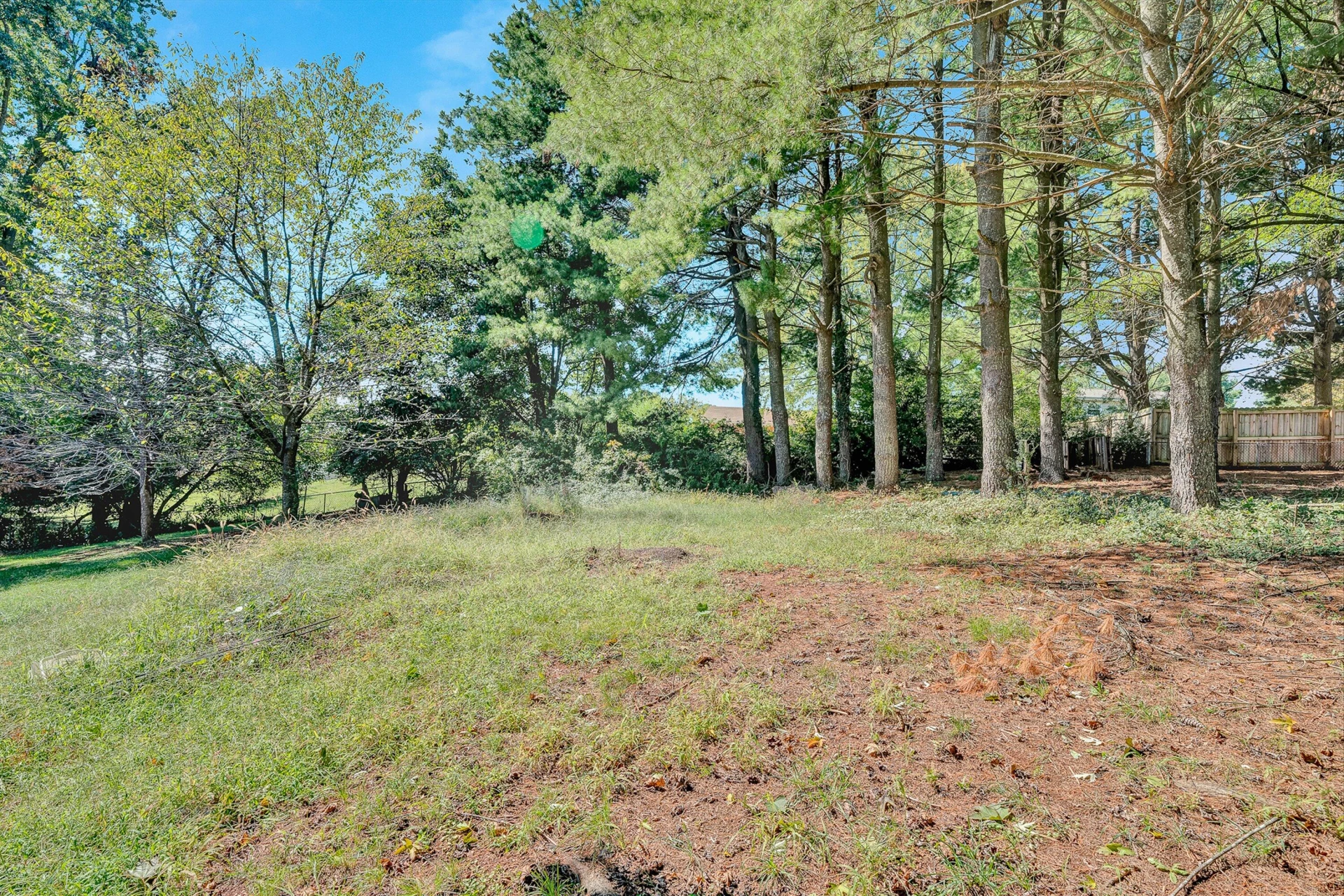 720 Kenyon RD - Photo 28